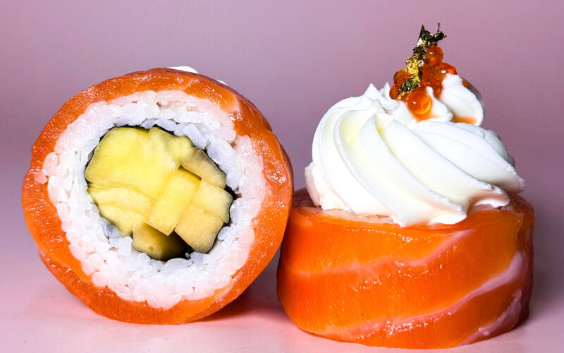 Ролл «Филадельфия с манго»