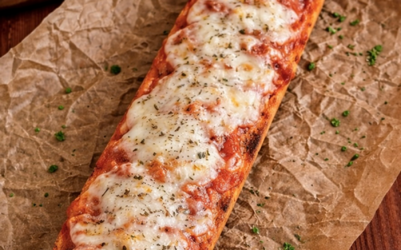 Французская пицца «Чесночная с пепперони»