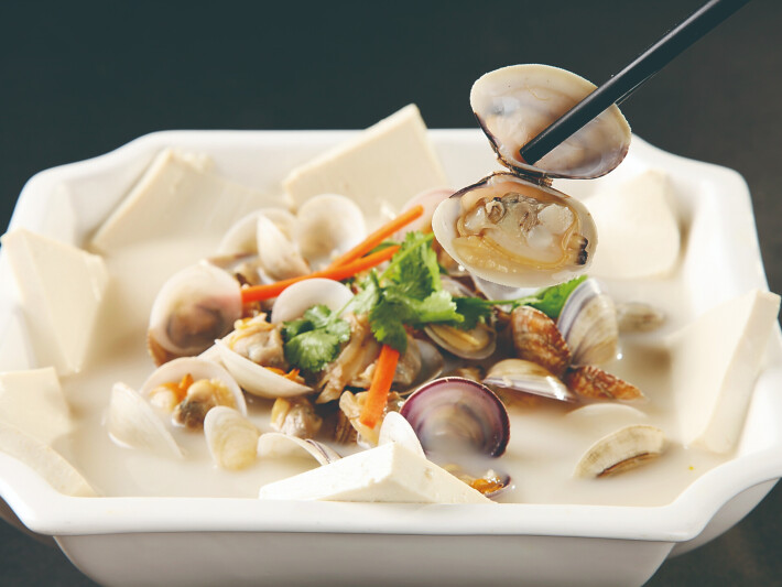 Суп с вонголе и тофу