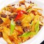 Жареные грибы с ломтиками картофеля