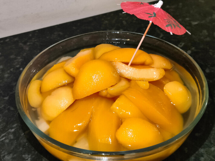 Тарелка с фруктами