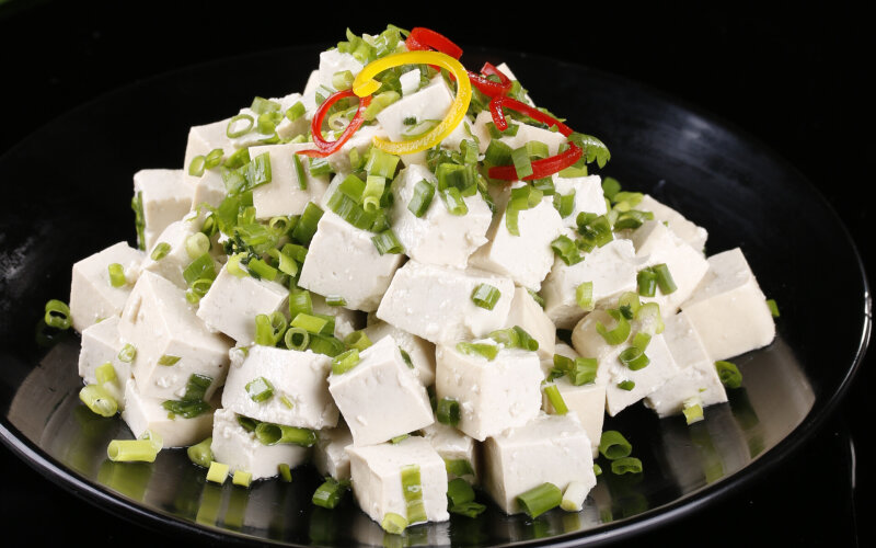 Тофу с зелёным луком