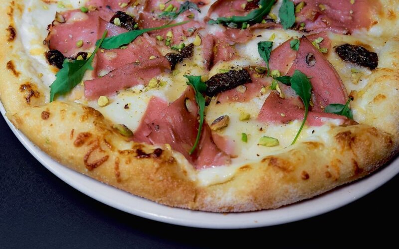 Пицца Болонья