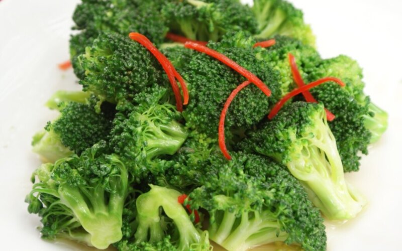 Отварные брокколи с майонезом