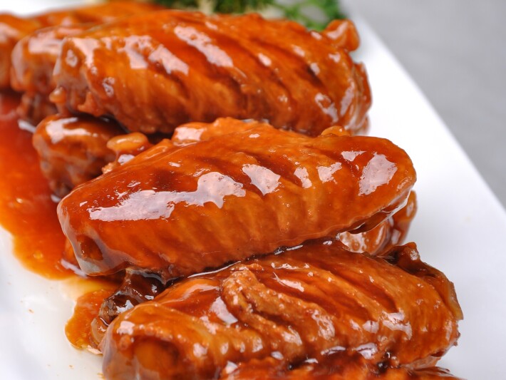 Куриные крылья в карамельном соусе