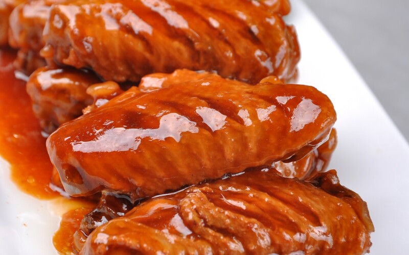 Куриные крылья в карамельном соусе