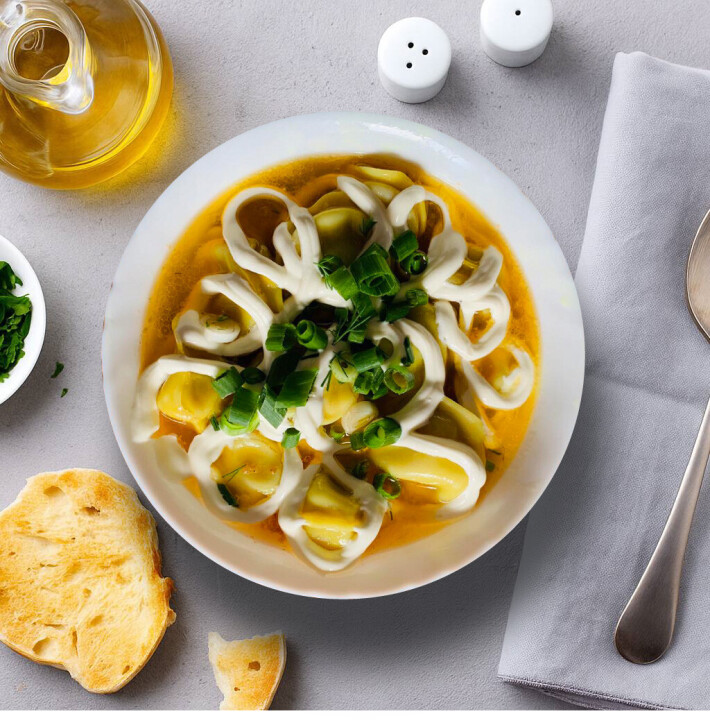 Суп с пельменями