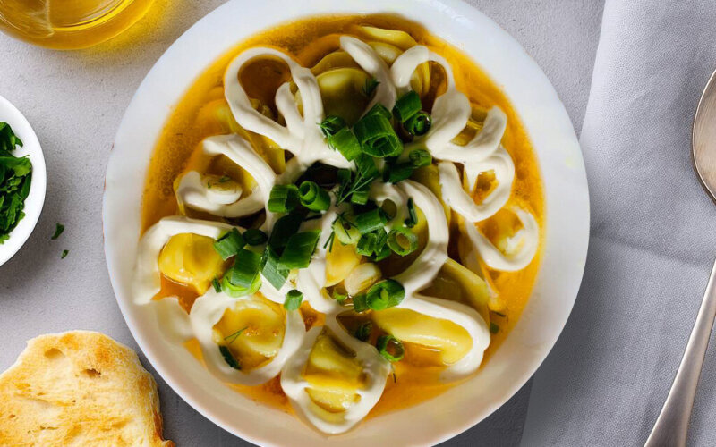 Суп с пельменями