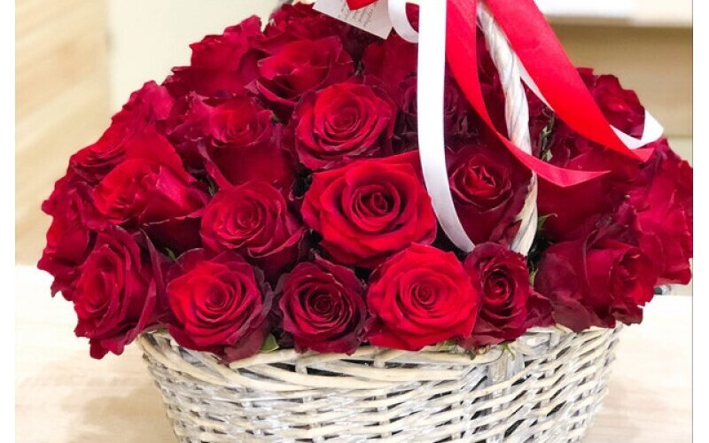 Корзина «51 красная роза»