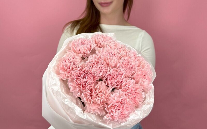 15 гвоздик в упаковке