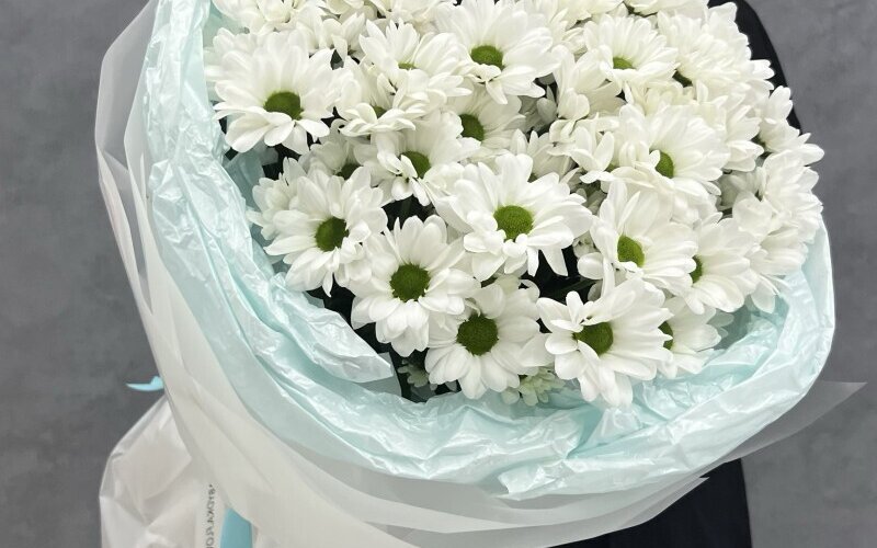 Букет «Ромашка» из 11 хризантем