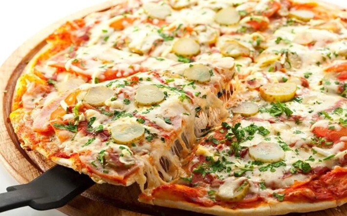 Пицца с курицей и грибами