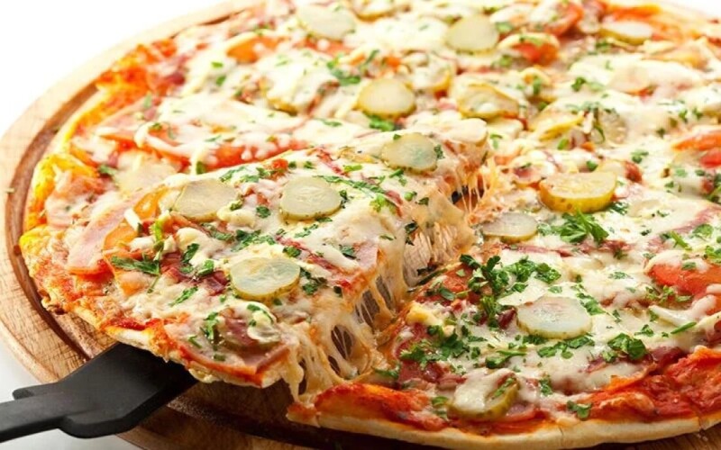 Пицца с курицей и грибами