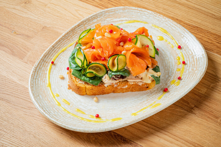 Смореброд с лососем «Гравлакс»