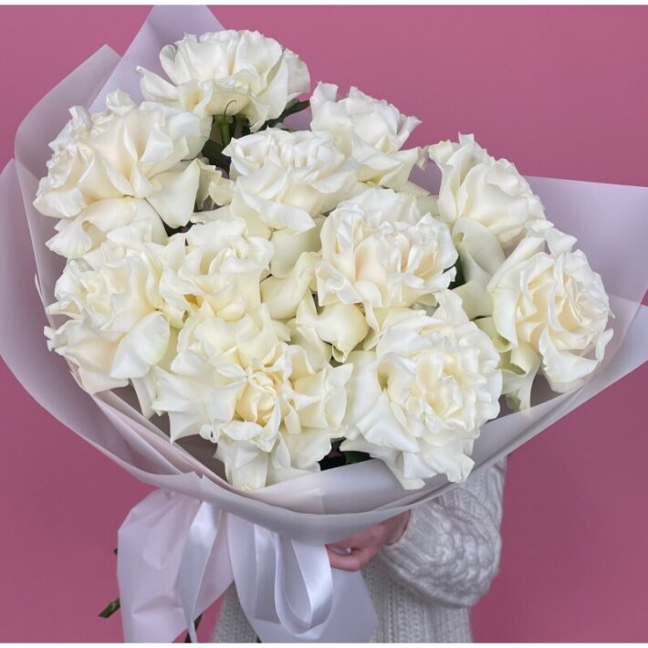Букет из 11 белых французских роз