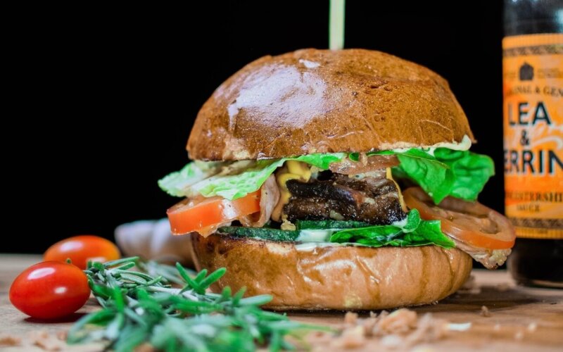 Бургер «Holy ribs»