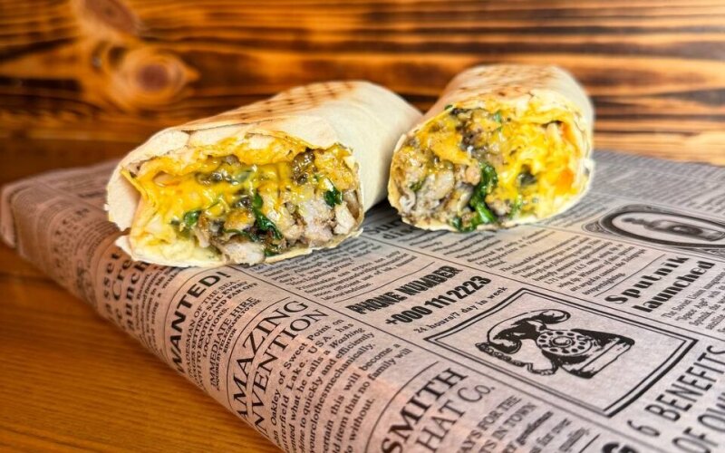 Шаурма «С колбаской по-деревенски»