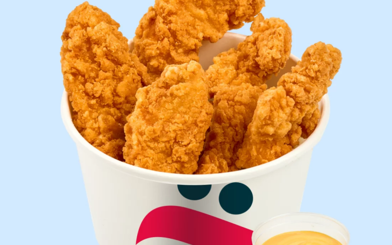 Стрипсы куриные с соусом