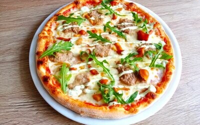 Пицца «Неаполитано с опятами»