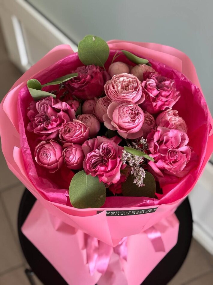 Букет из пионовидных роз