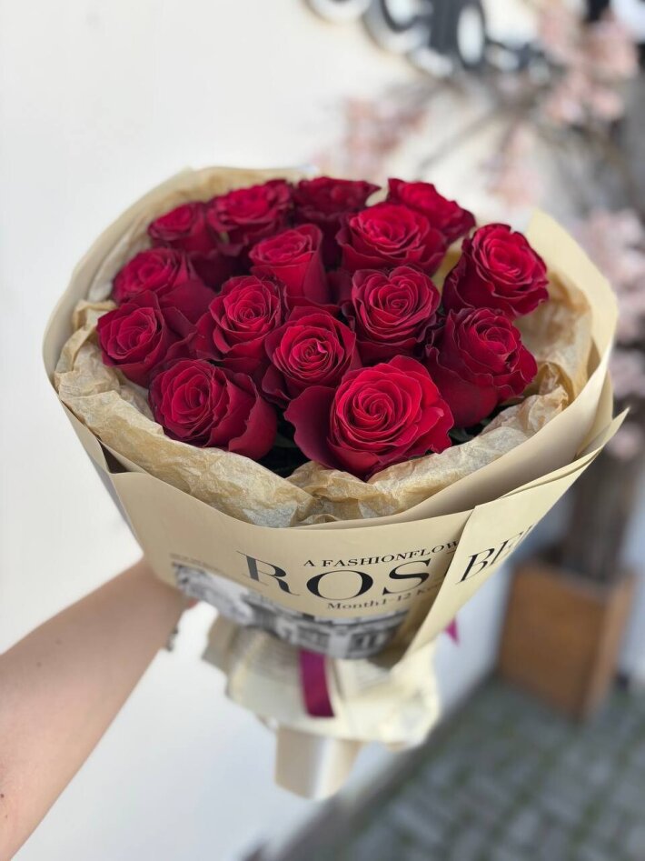 Букет из 15 роз сорта «Родос»