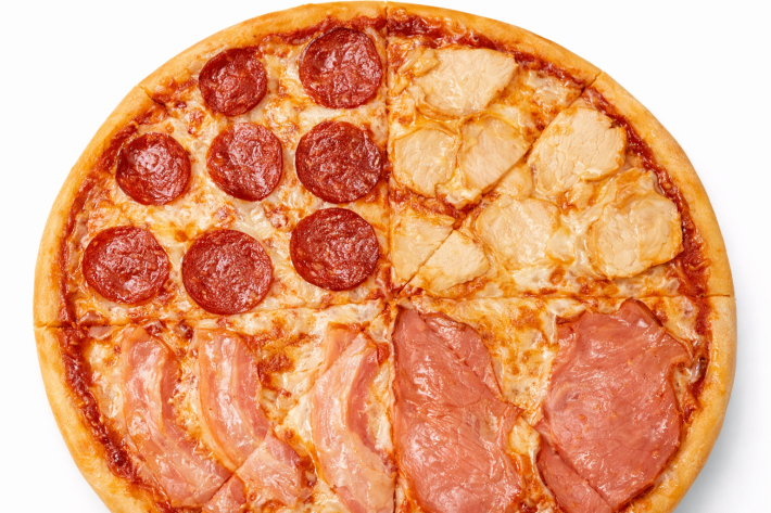 Пицца «Четыре мяса»