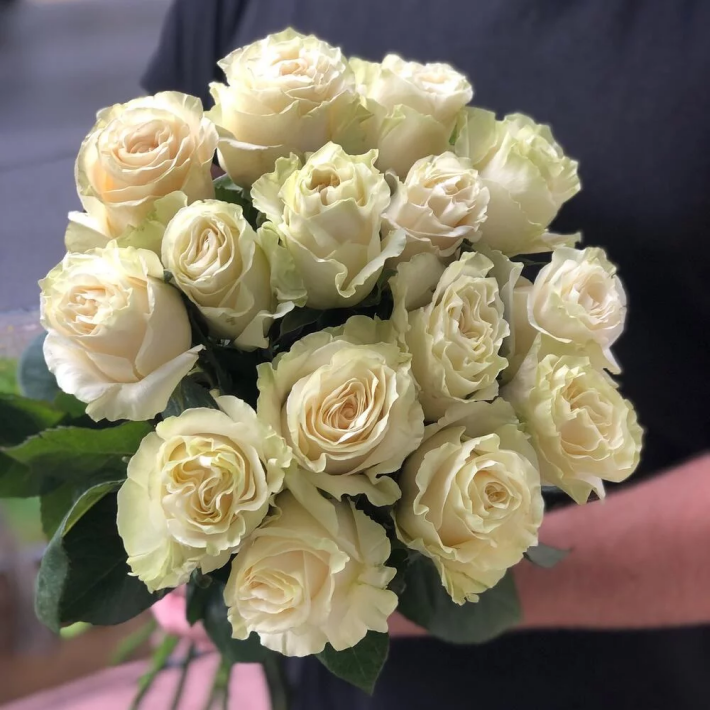 Букет «Мондиаль» #127 из 15 роз сорта «Мондиаль»