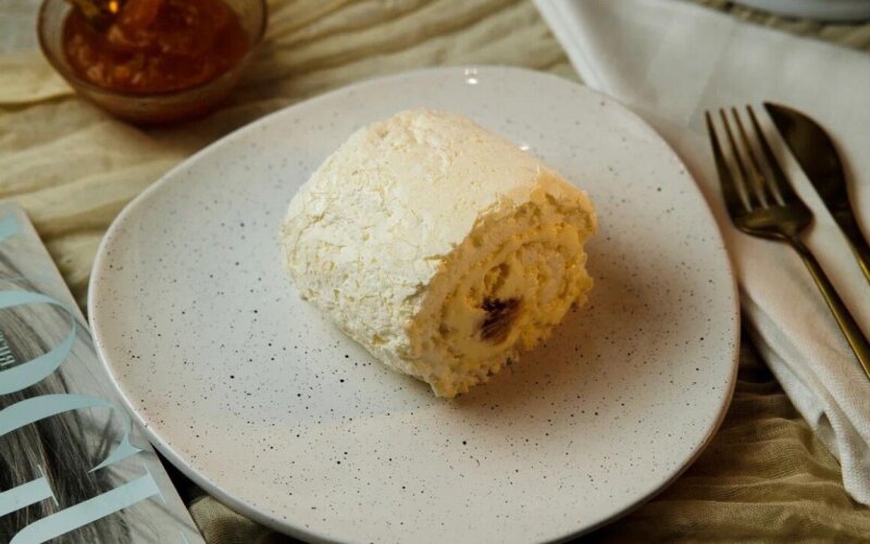 Меренговый рулет