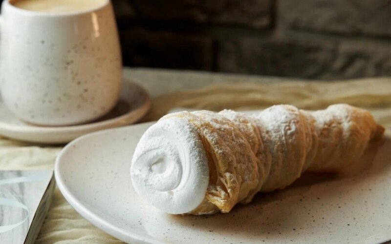 Трубочка с заварным кремом