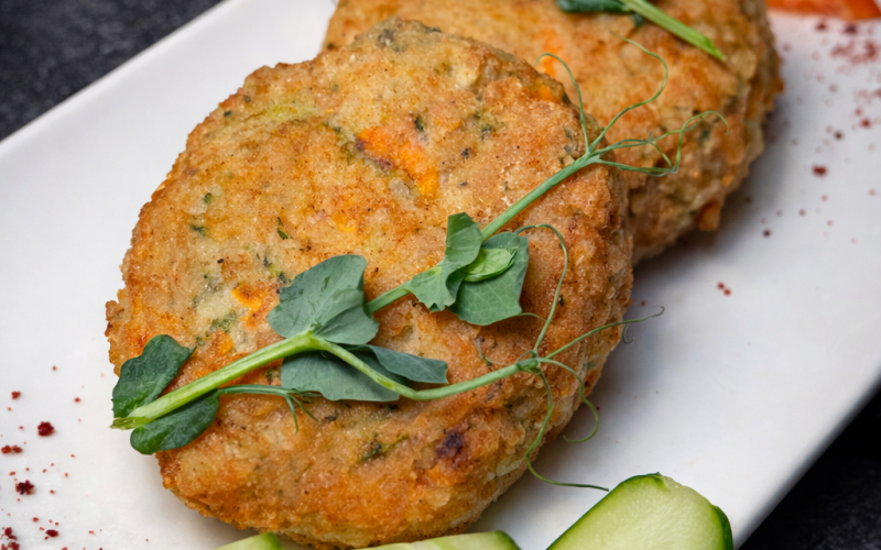 Биточки куриные с овощами