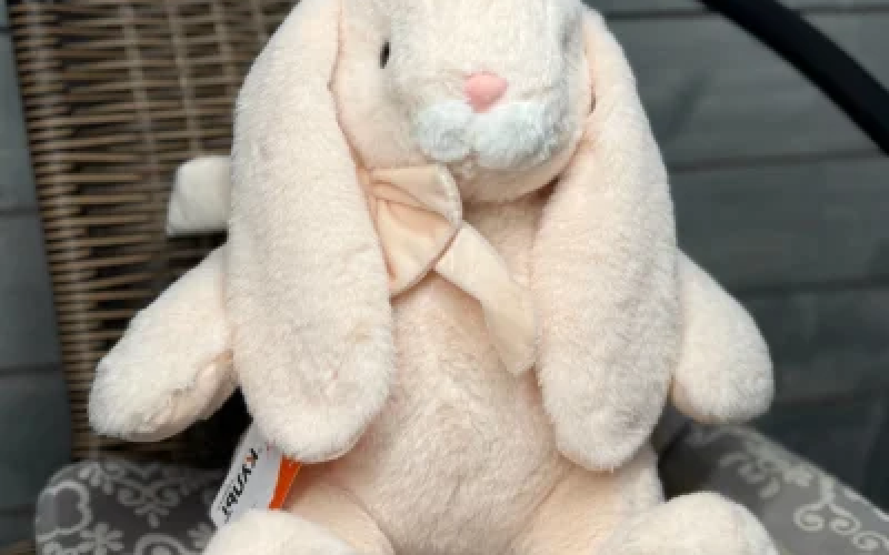 Игрушка "Кролик Банни персиковый"