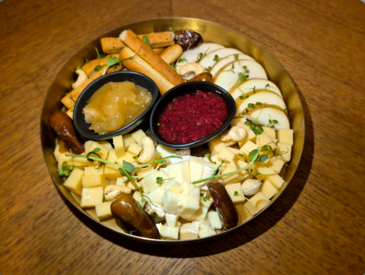 Сырное антипасти