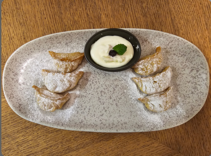 Гёдза с манго и кремом маскарпоне