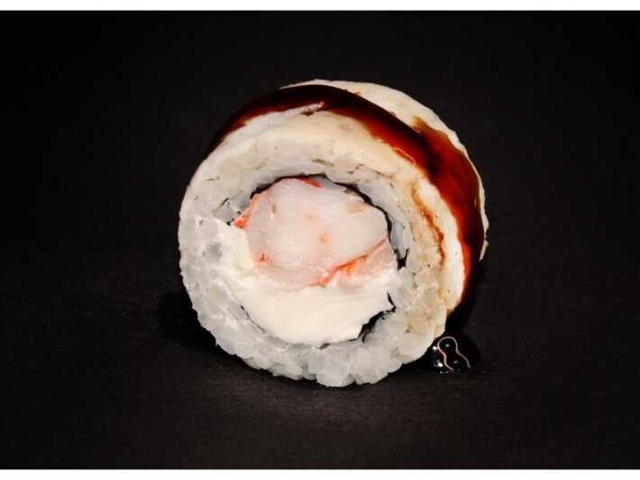 Ролл «Золотой дракон с креветкой»