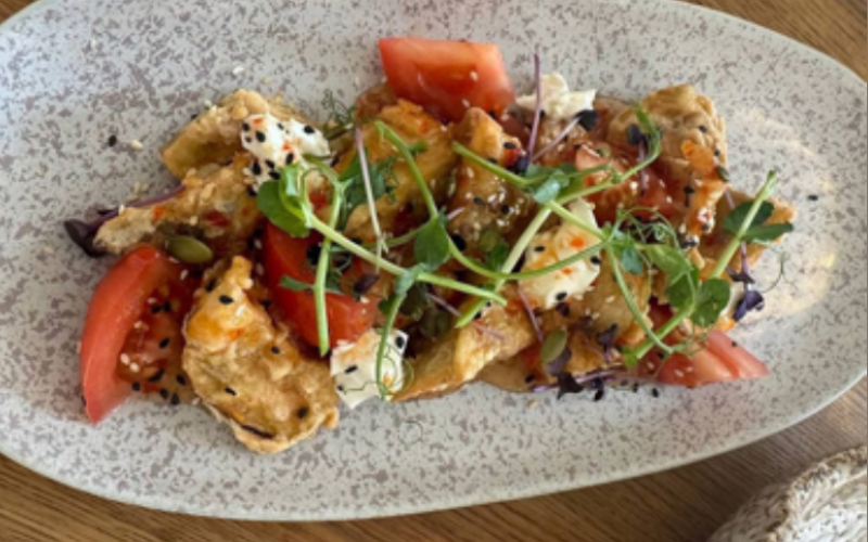 Салат с баклажанами темпура