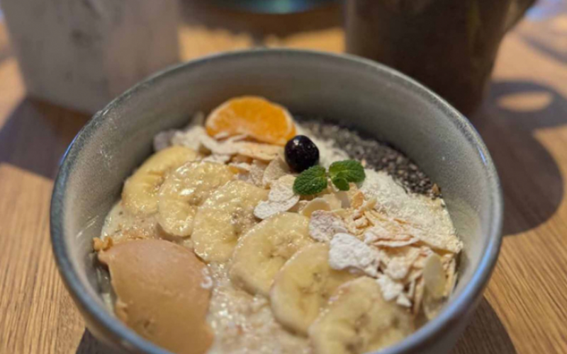 Овсяная каша с бананом