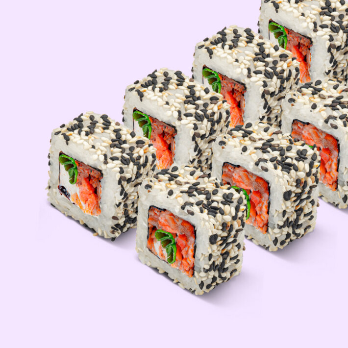 Яркий лосось