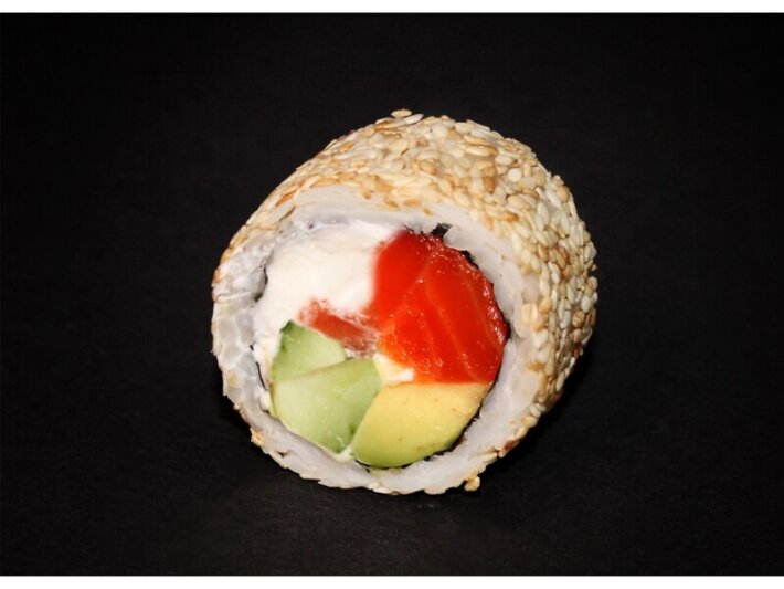 Ролл «Филадельфия в кунжуте»