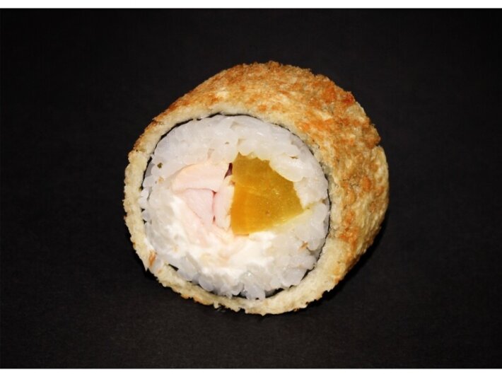 Темпура ролл с курицей и такуаном классический