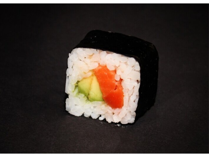 Ролл «Сяке авокадо маки»