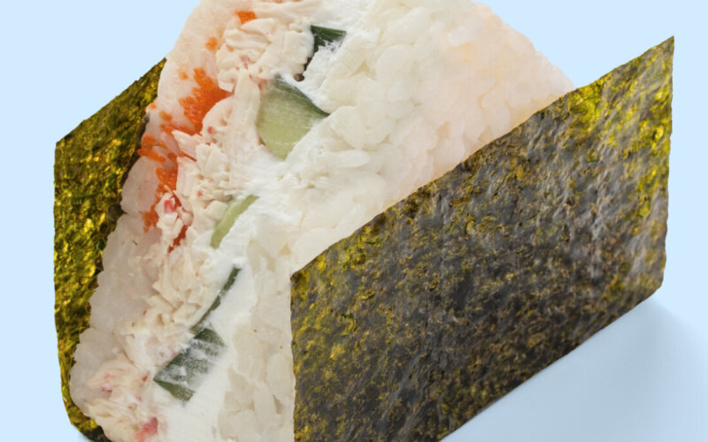 Ёнигири с крабом