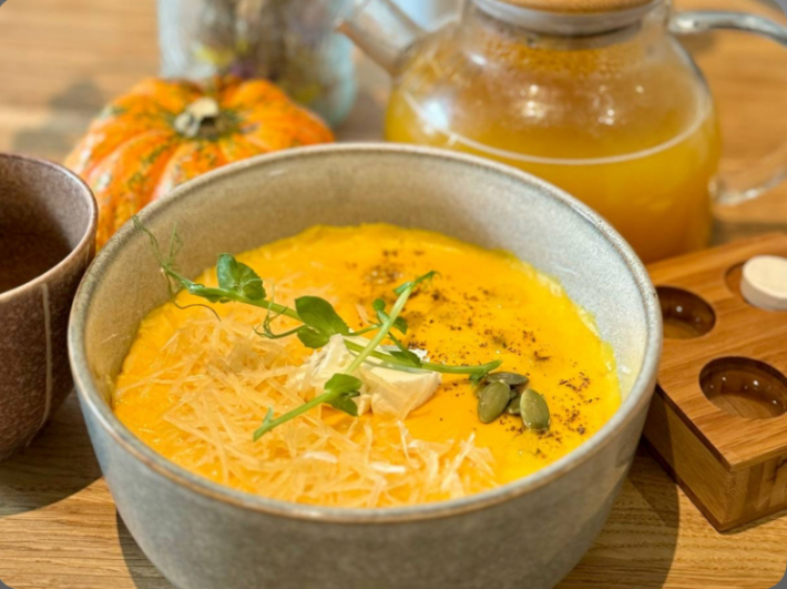 Тыквенный крем-суп с пармезаном