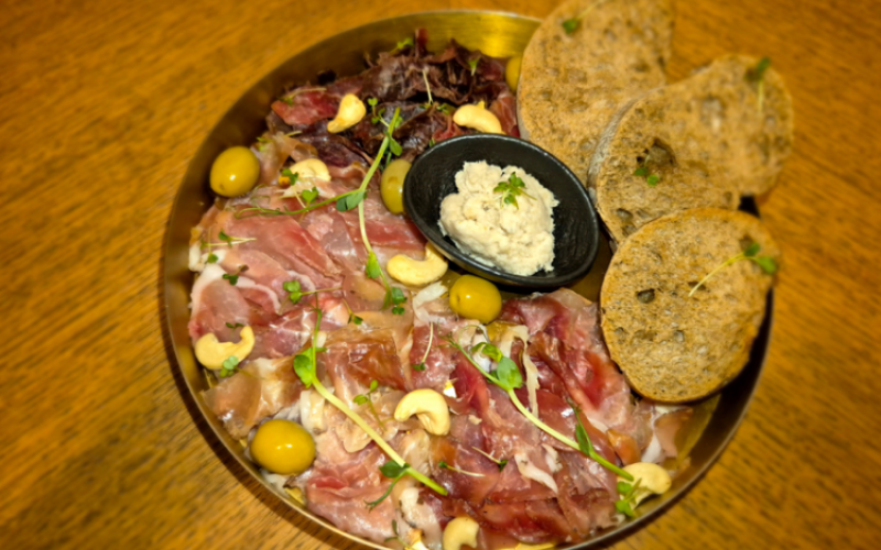 Мясное антипасти