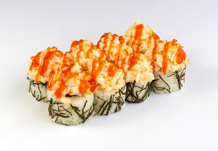 Острый ролл с лососем