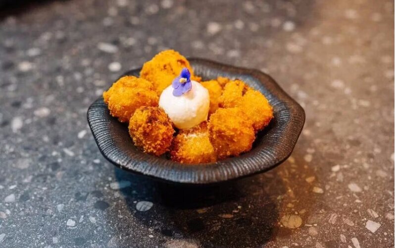 Тайские жареные бананы с корицей