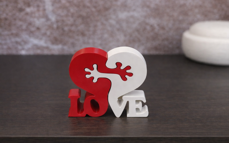 Валентинка-пазл «Love»