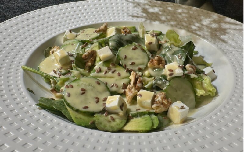 Салат с авокадо