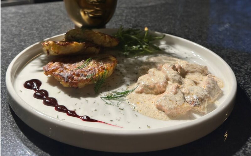 Драники с мачанкой