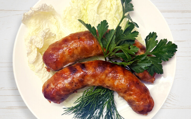 Колбаски свиные жареные