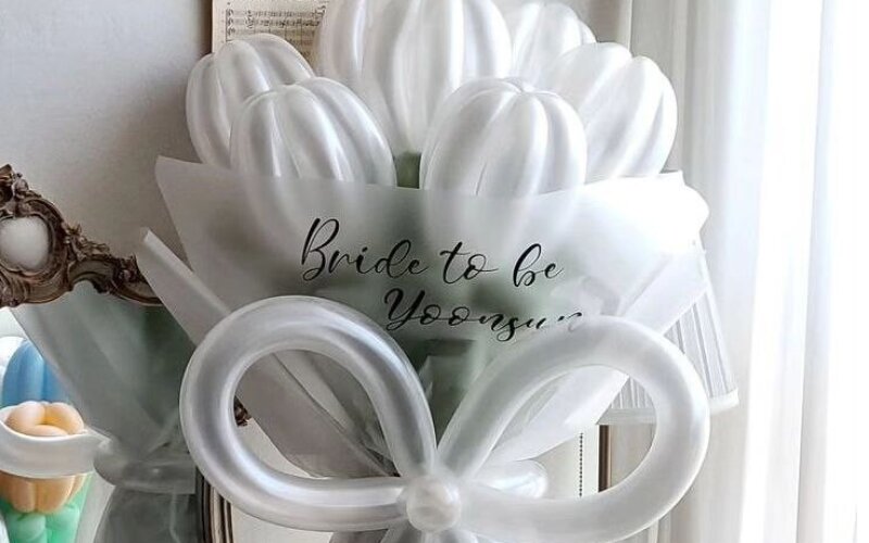 Букет с модулированных шаров